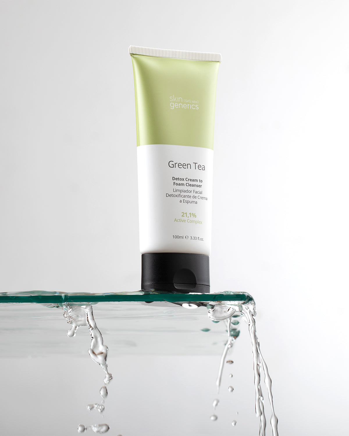 Purifying foam cleaner with 1% succinic acid
