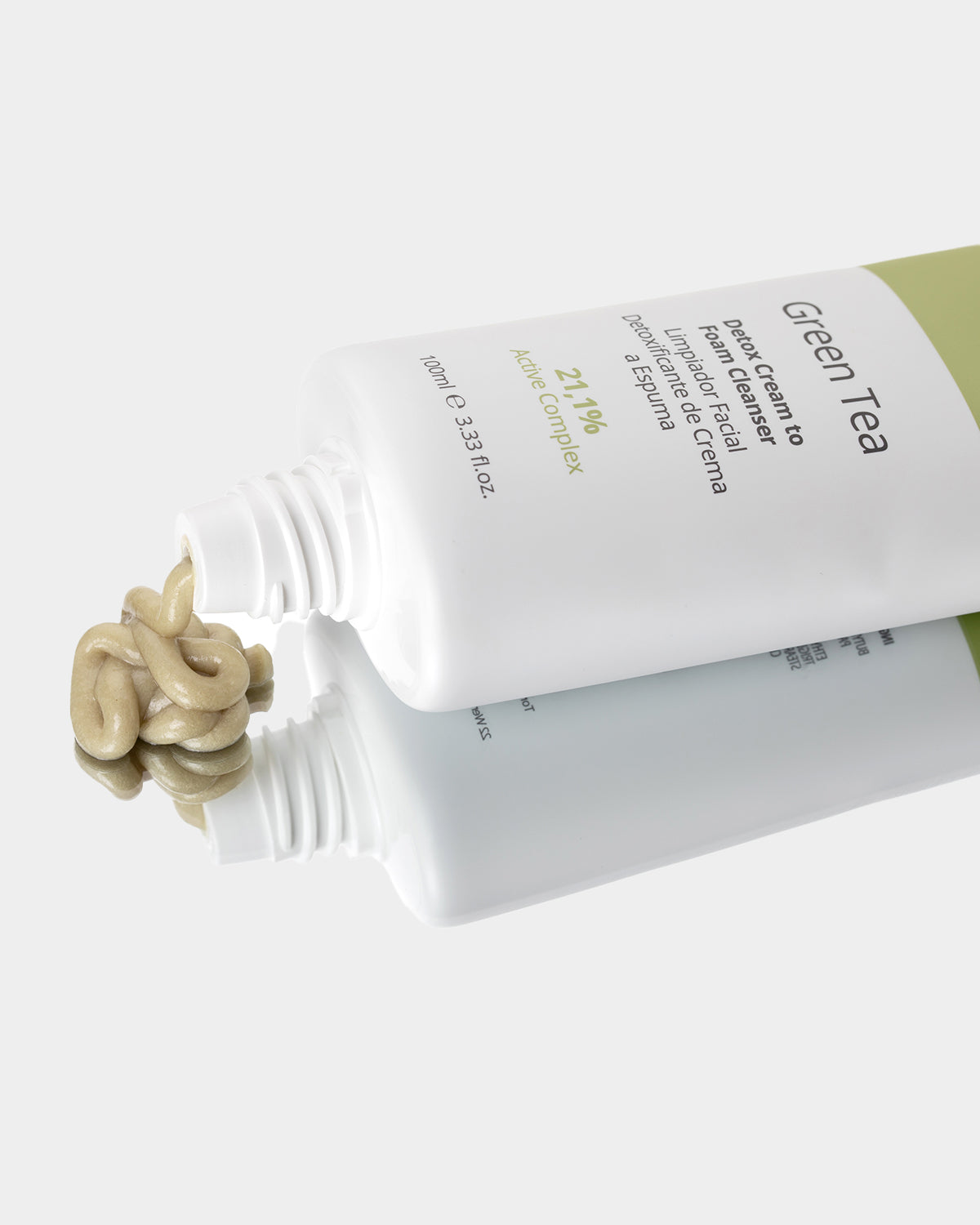 Purifying foam cleaner with 1% succinic acid