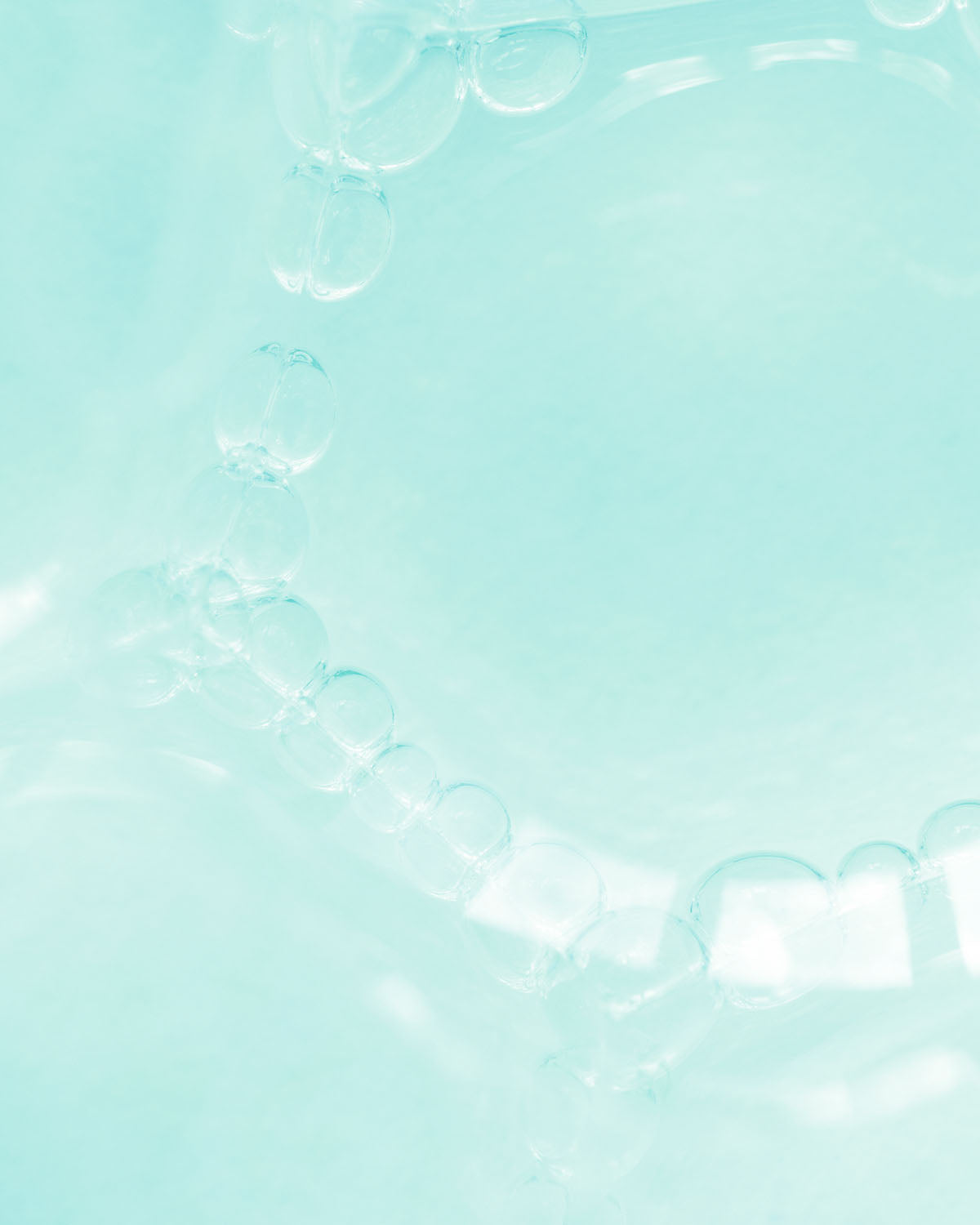 Moisturizing serum with 2.5% hyaluronic acid