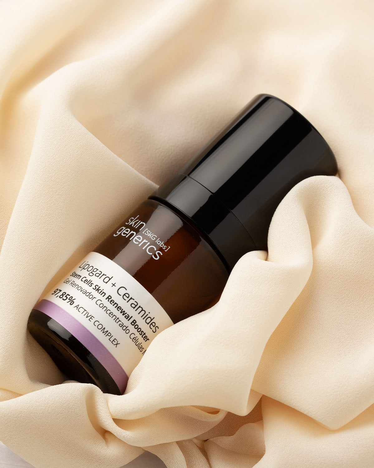 Booster renovator with lipogard + ceramides