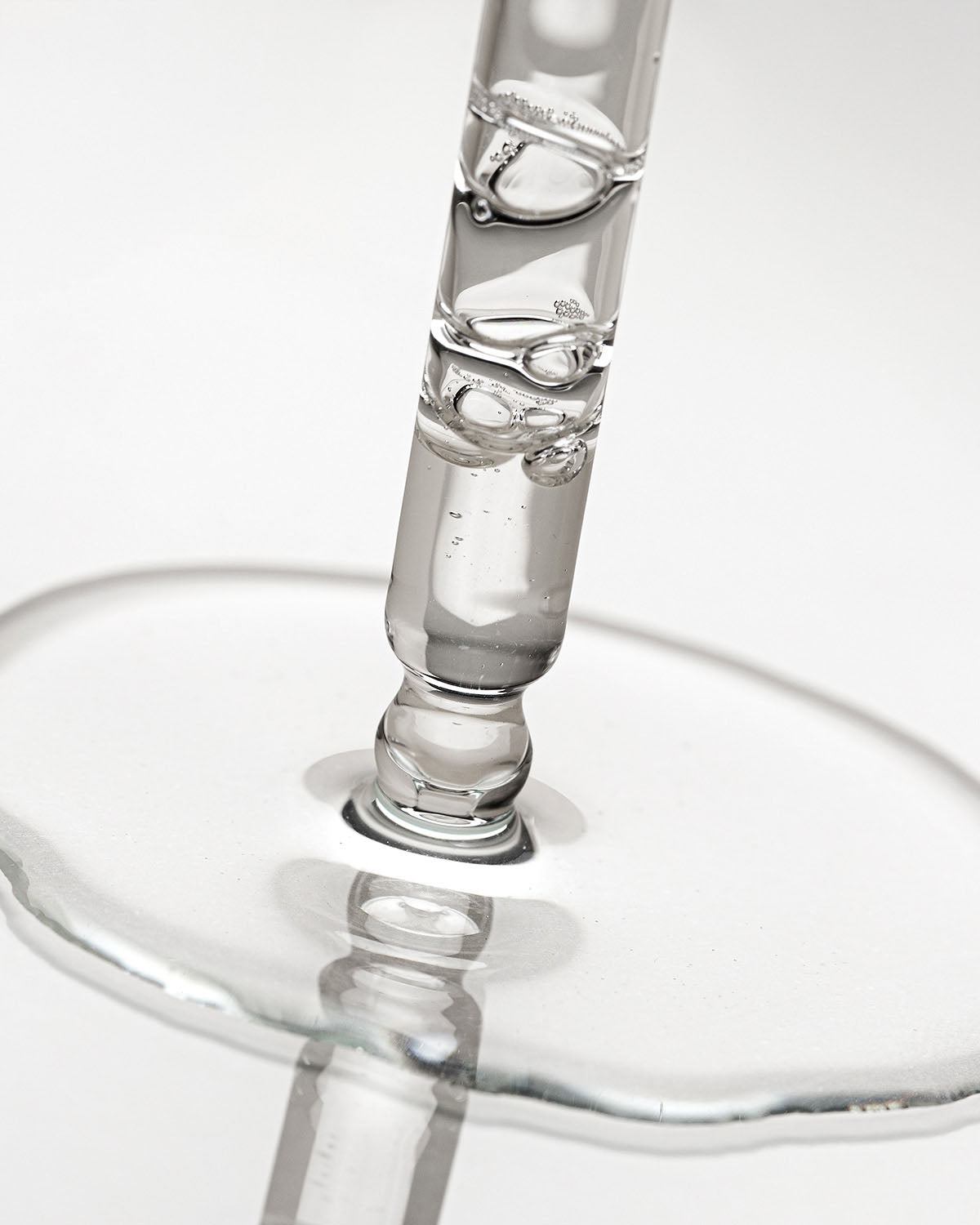Moisturizing serum with hyaluronic acid