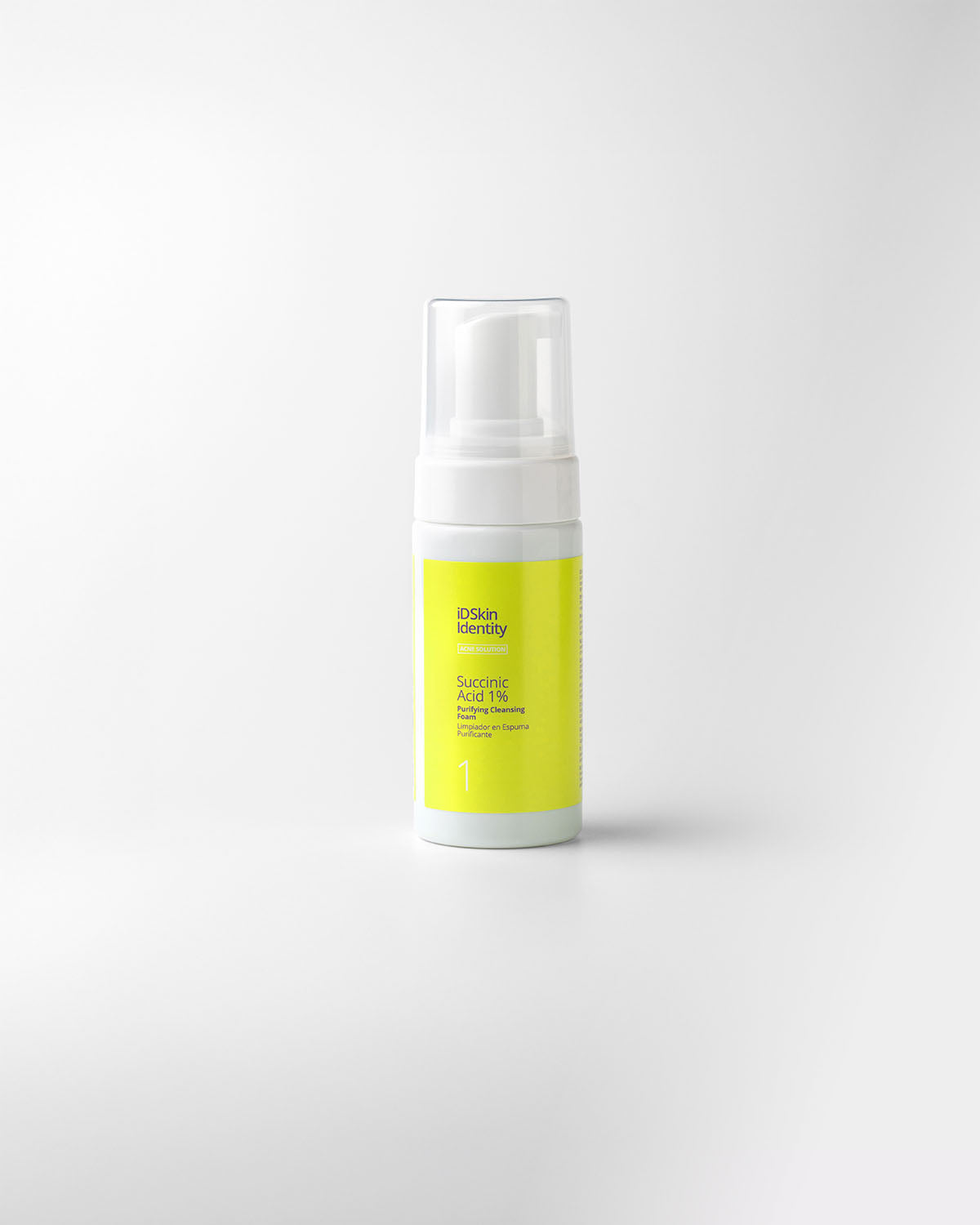 Purifying foam cleaner with 1% succinic acid